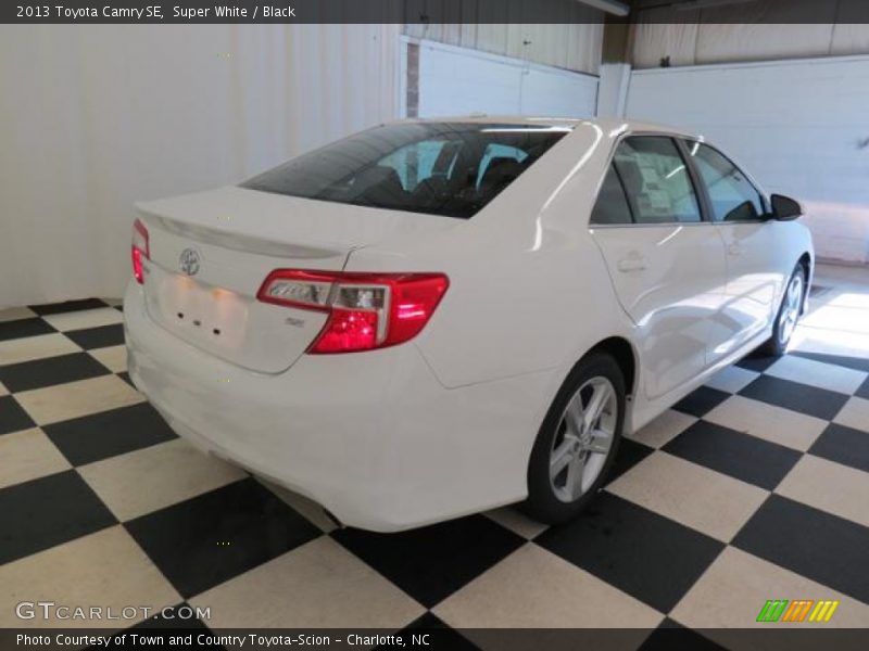 Super White / Black 2013 Toyota Camry SE