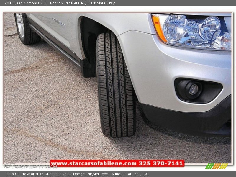 Bright Silver Metallic / Dark Slate Gray 2011 Jeep Compass 2.0