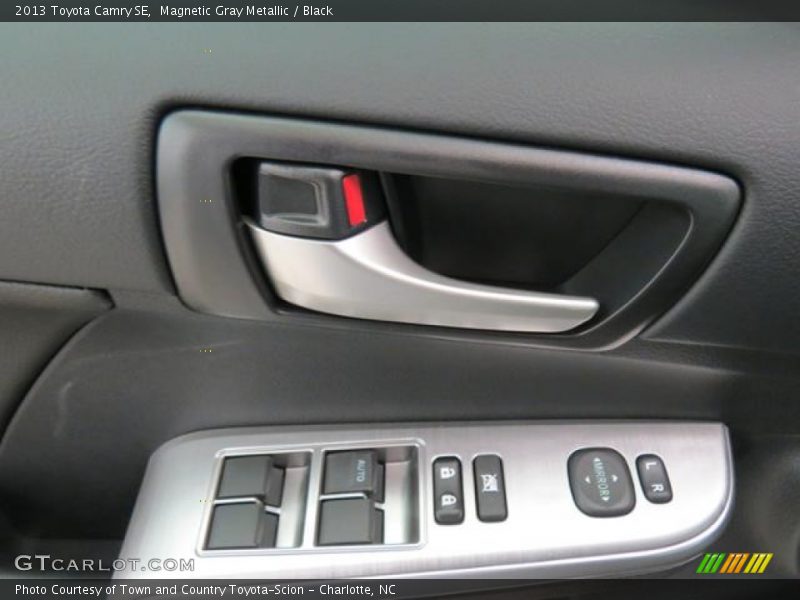 Magnetic Gray Metallic / Black 2013 Toyota Camry SE