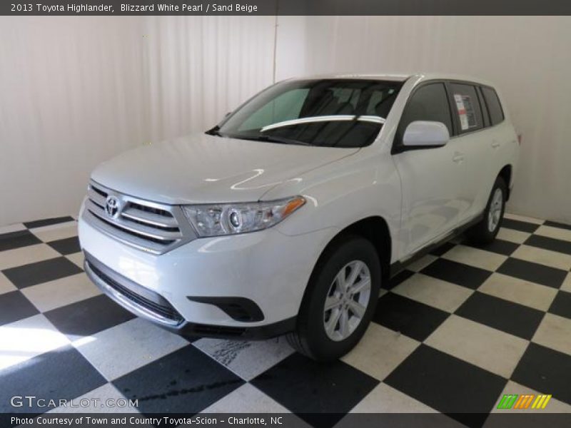 Blizzard White Pearl / Sand Beige 2013 Toyota Highlander
