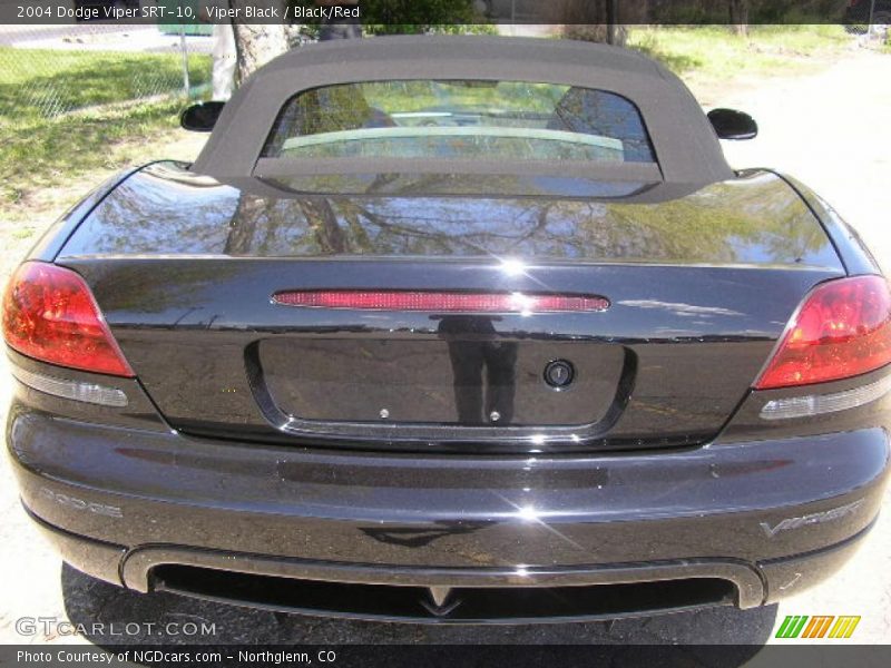 Viper Black / Black/Red 2004 Dodge Viper SRT-10