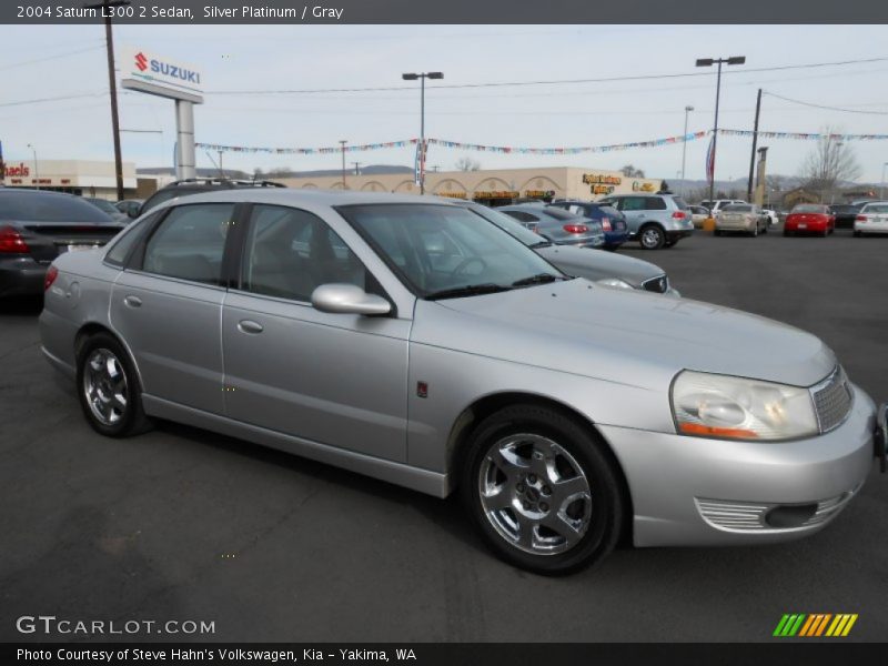 Silver Platinum / Gray 2004 Saturn L300 2 Sedan