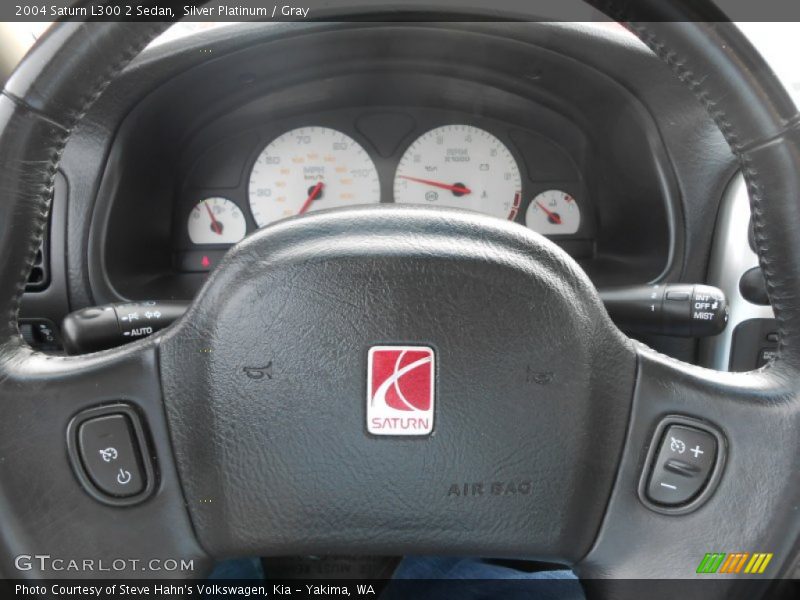 Silver Platinum / Gray 2004 Saturn L300 2 Sedan