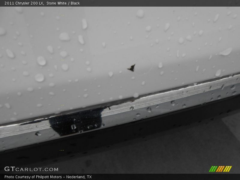 Stone White / Black 2011 Chrysler 200 LX