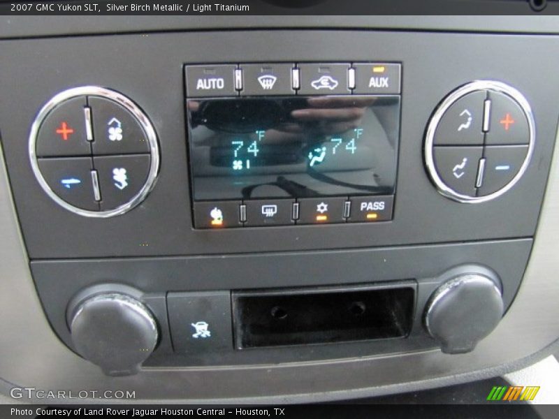 Silver Birch Metallic / Light Titanium 2007 GMC Yukon SLT