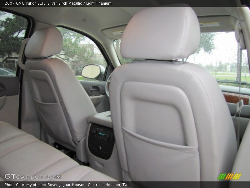 Silver Birch Metallic / Light Titanium 2007 GMC Yukon SLT