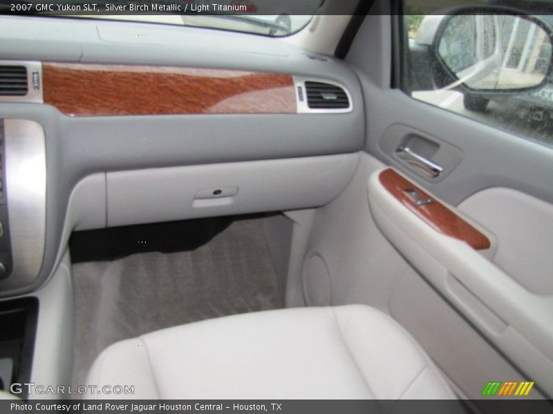 Silver Birch Metallic / Light Titanium 2007 GMC Yukon SLT