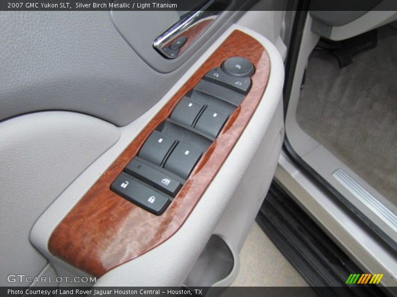 Silver Birch Metallic / Light Titanium 2007 GMC Yukon SLT