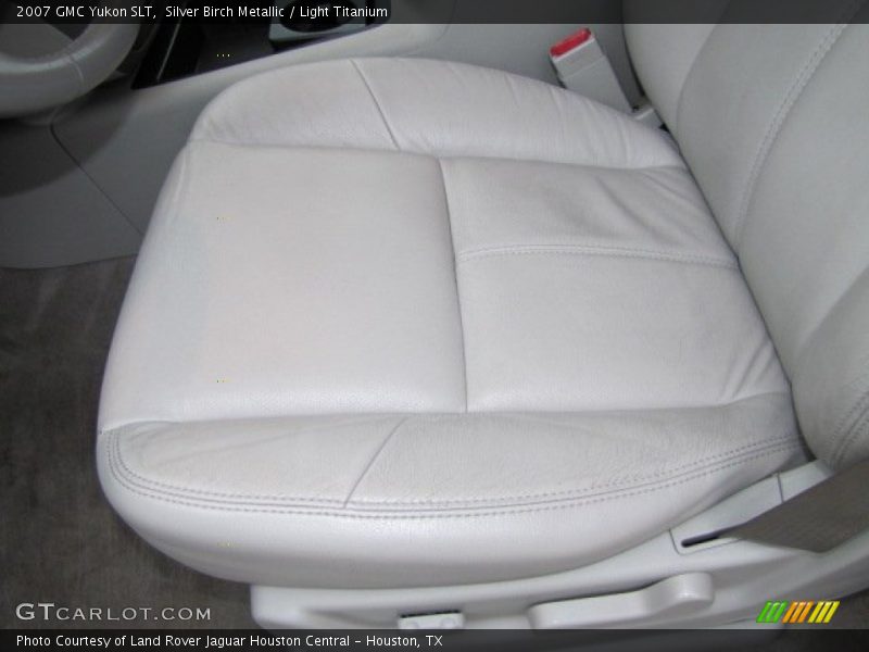Silver Birch Metallic / Light Titanium 2007 GMC Yukon SLT