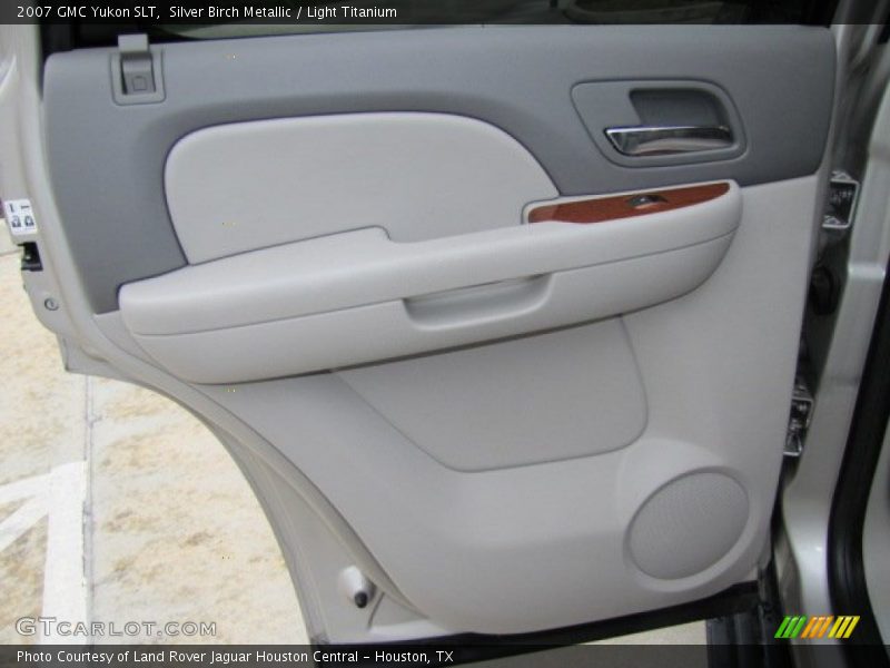 Silver Birch Metallic / Light Titanium 2007 GMC Yukon SLT