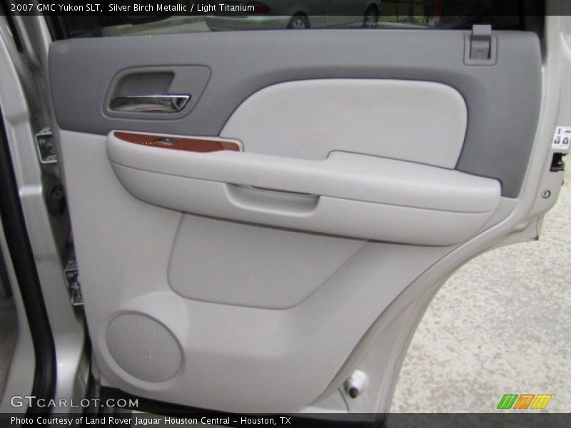 Silver Birch Metallic / Light Titanium 2007 GMC Yukon SLT