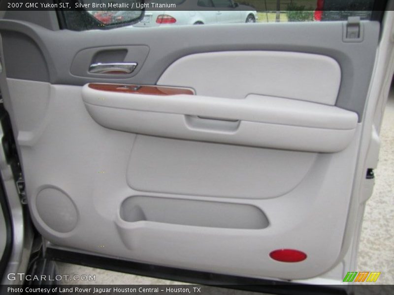 Silver Birch Metallic / Light Titanium 2007 GMC Yukon SLT