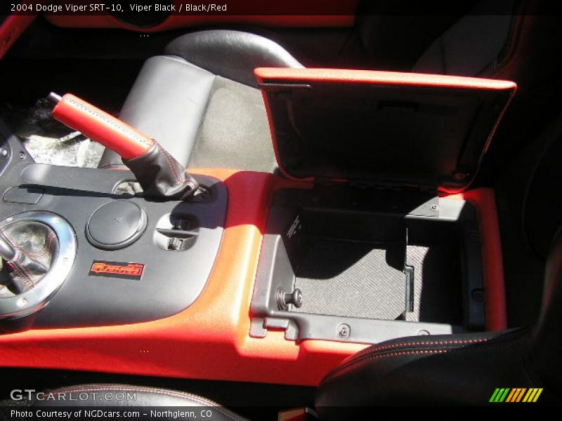 Viper Black / Black/Red 2004 Dodge Viper SRT-10