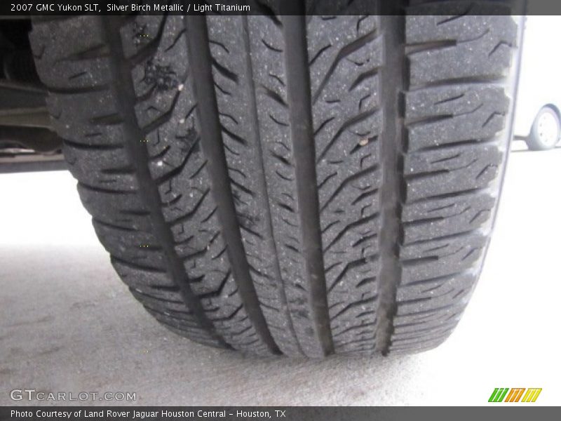 Silver Birch Metallic / Light Titanium 2007 GMC Yukon SLT