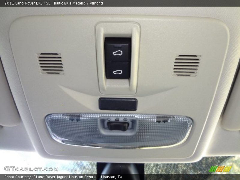 Baltic Blue Metallic / Almond 2011 Land Rover LR2 HSE