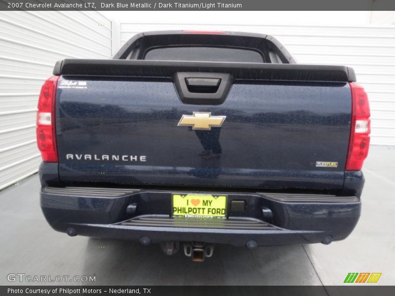 Dark Blue Metallic / Dark Titanium/Light Titanium 2007 Chevrolet Avalanche LTZ