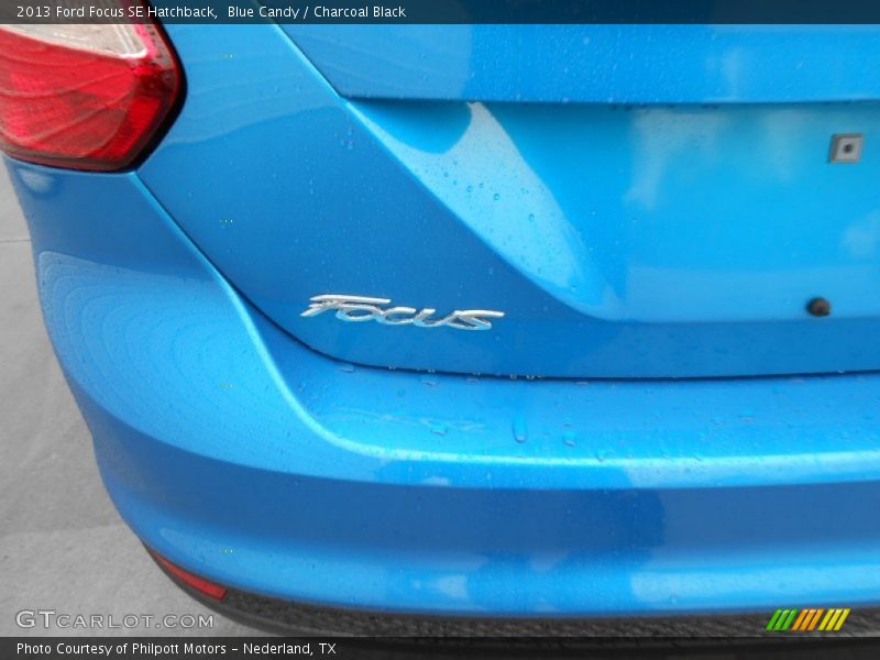 Blue Candy / Charcoal Black 2013 Ford Focus SE Hatchback