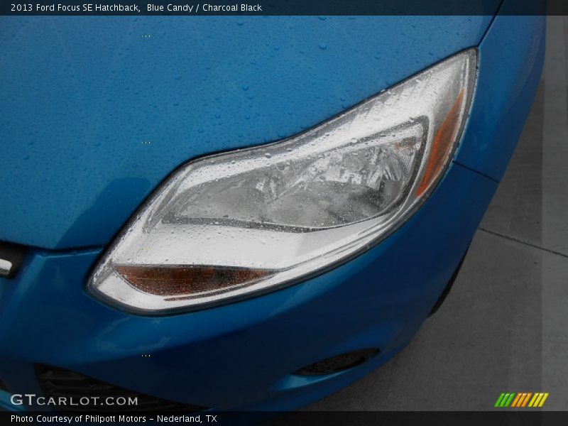 Blue Candy / Charcoal Black 2013 Ford Focus SE Hatchback
