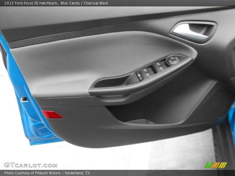 Blue Candy / Charcoal Black 2013 Ford Focus SE Hatchback
