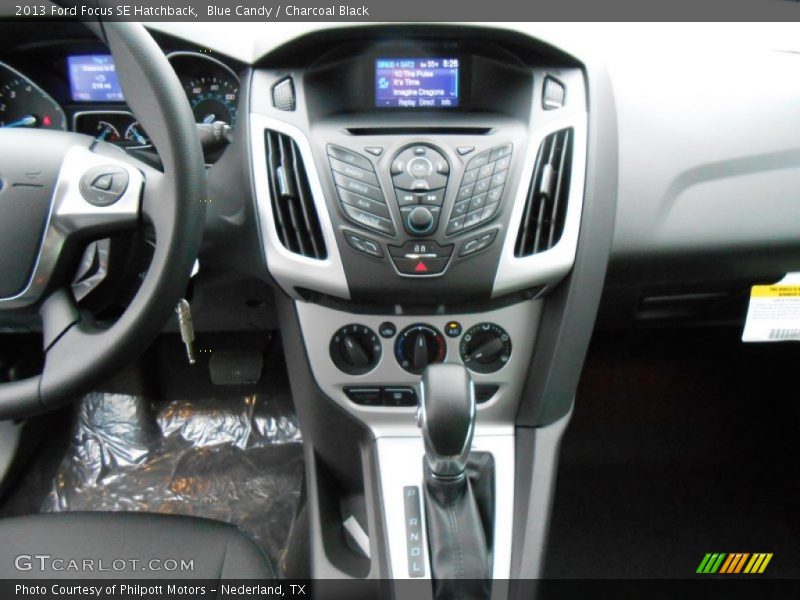 Blue Candy / Charcoal Black 2013 Ford Focus SE Hatchback
