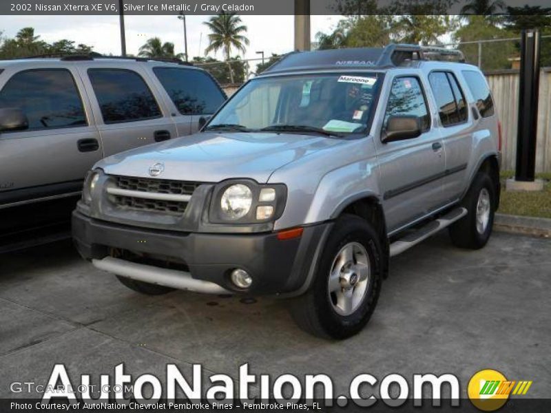 Silver Ice Metallic / Gray Celadon 2002 Nissan Xterra XE V6
