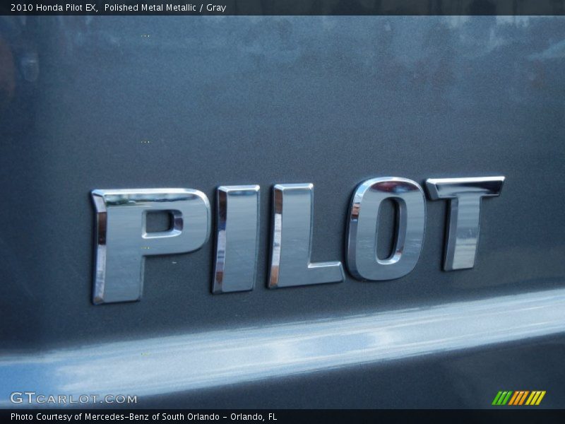 Polished Metal Metallic / Gray 2010 Honda Pilot EX