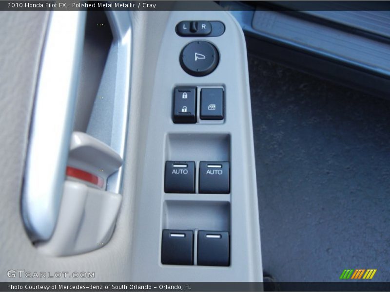 Polished Metal Metallic / Gray 2010 Honda Pilot EX