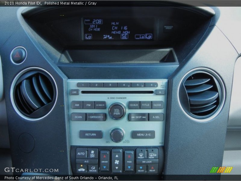 Polished Metal Metallic / Gray 2010 Honda Pilot EX