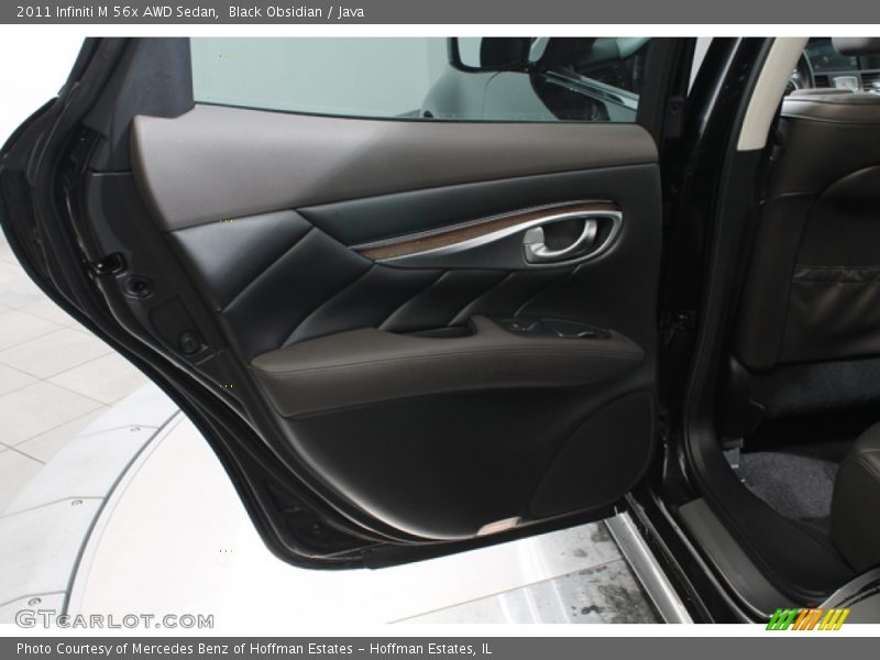 Door Panel of 2011 M 56x AWD Sedan