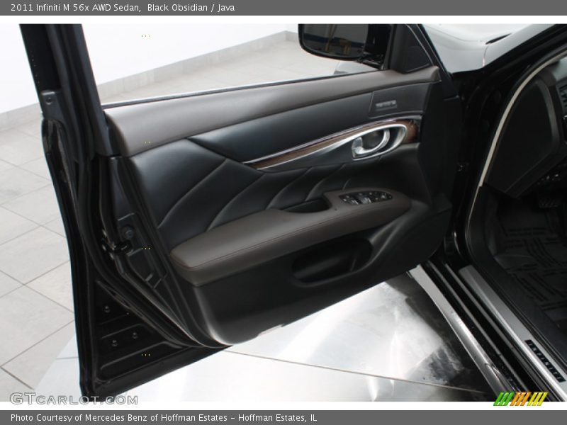Door Panel of 2011 M 56x AWD Sedan