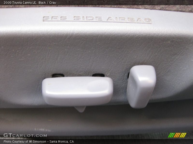 Black / Gray 2000 Toyota Camry LE