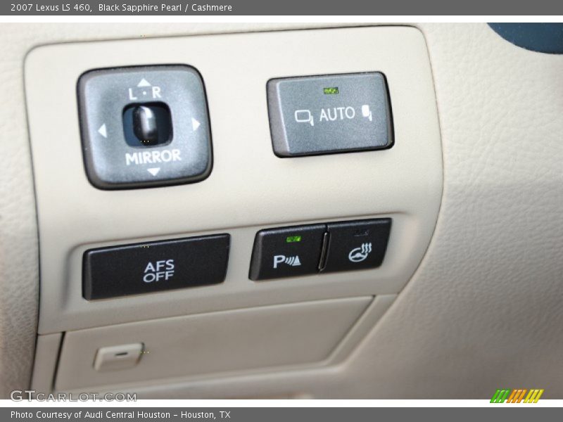 Controls of 2007 LS 460
