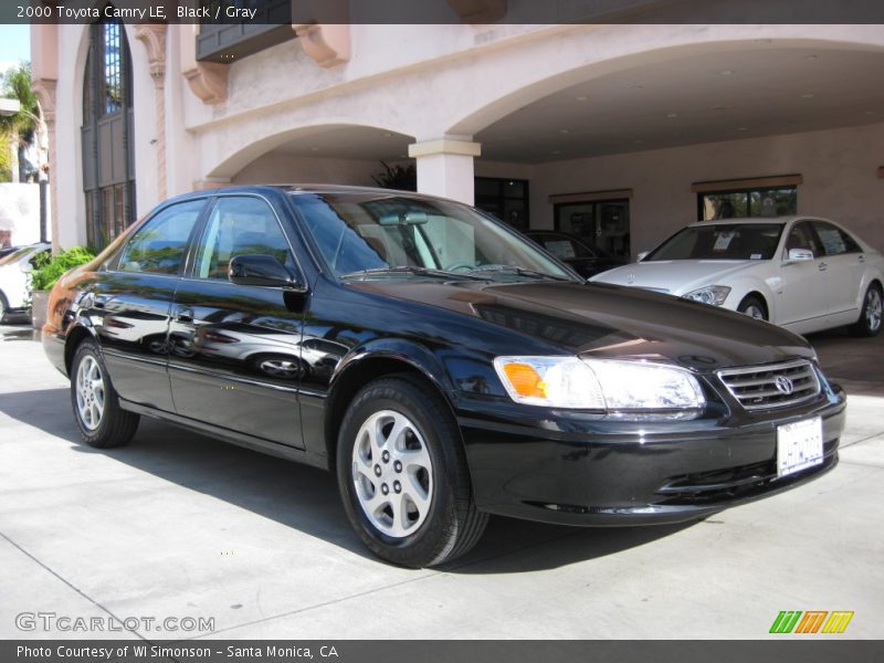 Black / Gray 2000 Toyota Camry LE