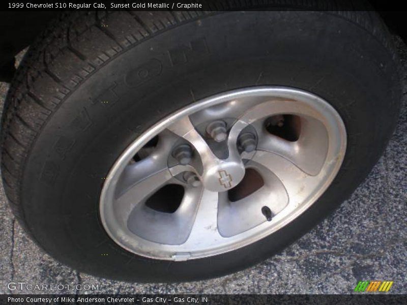 Sunset Gold Metallic / Graphite 1999 Chevrolet S10 Regular Cab