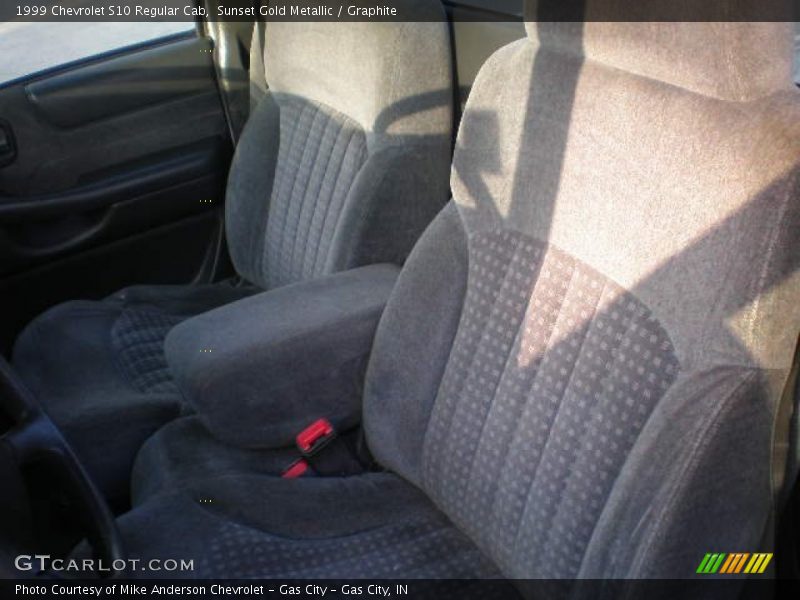 Sunset Gold Metallic / Graphite 1999 Chevrolet S10 Regular Cab