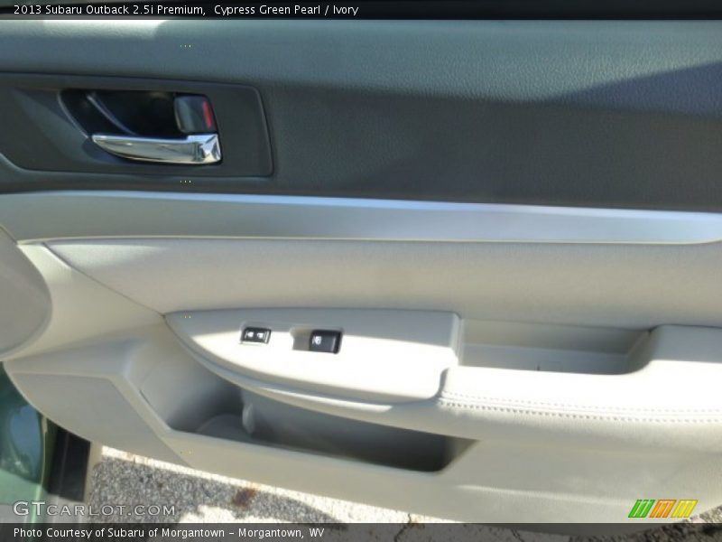 Cypress Green Pearl / Ivory 2013 Subaru Outback 2.5i Premium