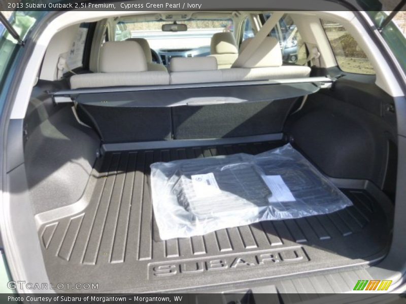 Cypress Green Pearl / Ivory 2013 Subaru Outback 2.5i Premium