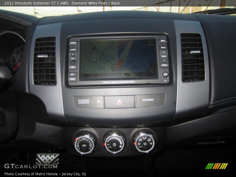 Diamond White Pearl / Black 2012 Mitsubishi Outlander GT S AWD