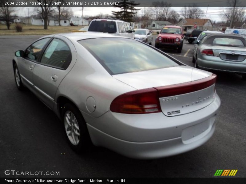 Bright Silver Metallic / Dark Slate Gray 2004 Dodge Intrepid SE