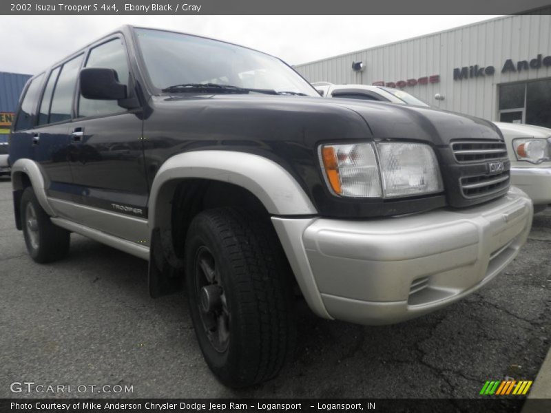 Ebony Black / Gray 2002 Isuzu Trooper S 4x4