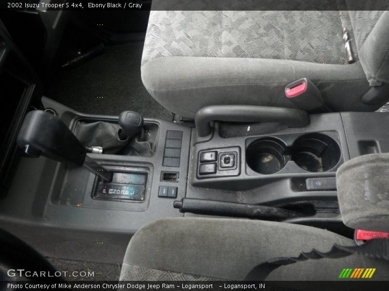 Ebony Black / Gray 2002 Isuzu Trooper S 4x4