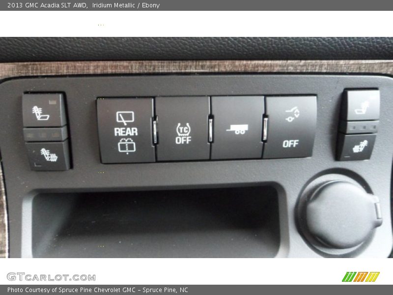 Controls of 2013 Acadia SLT AWD