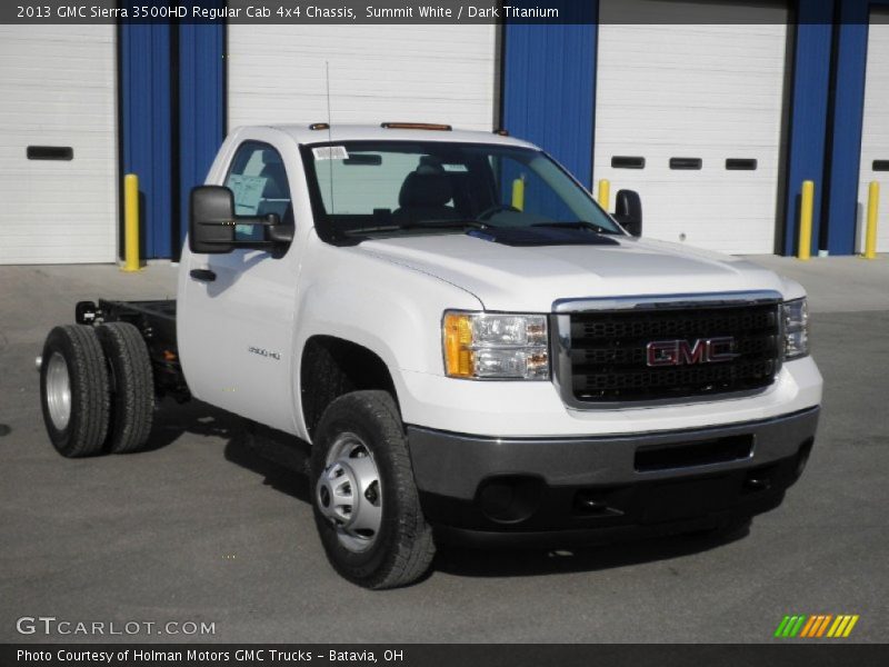 Front 3/4 View of 2013 Sierra 3500HD Regular Cab 4x4 Chassis