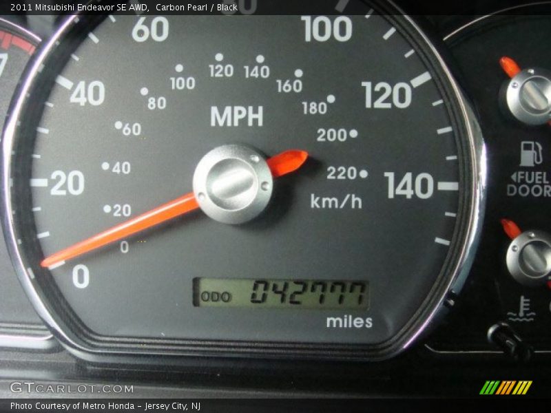 Carbon Pearl / Black 2011 Mitsubishi Endeavor SE AWD
