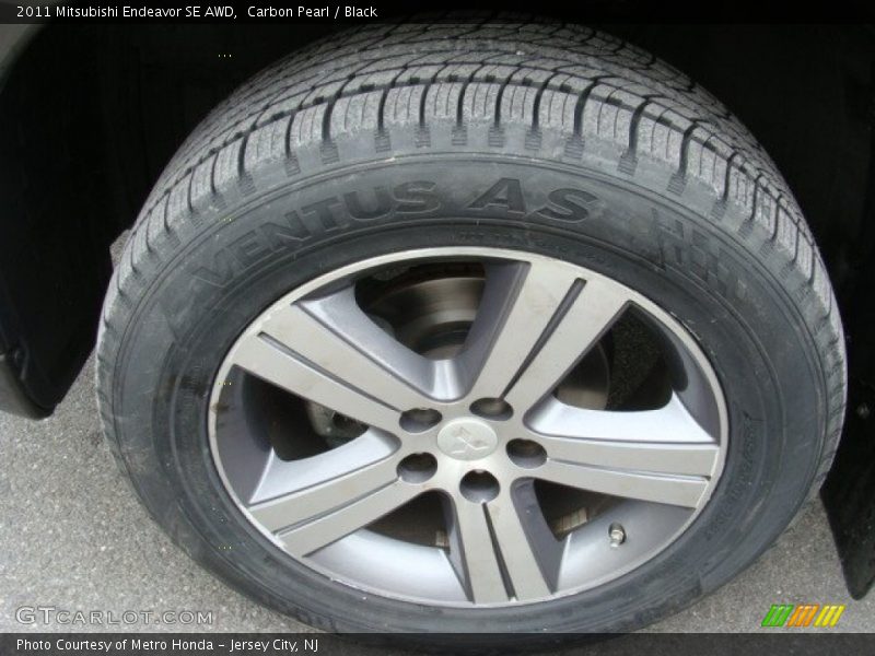 Carbon Pearl / Black 2011 Mitsubishi Endeavor SE AWD