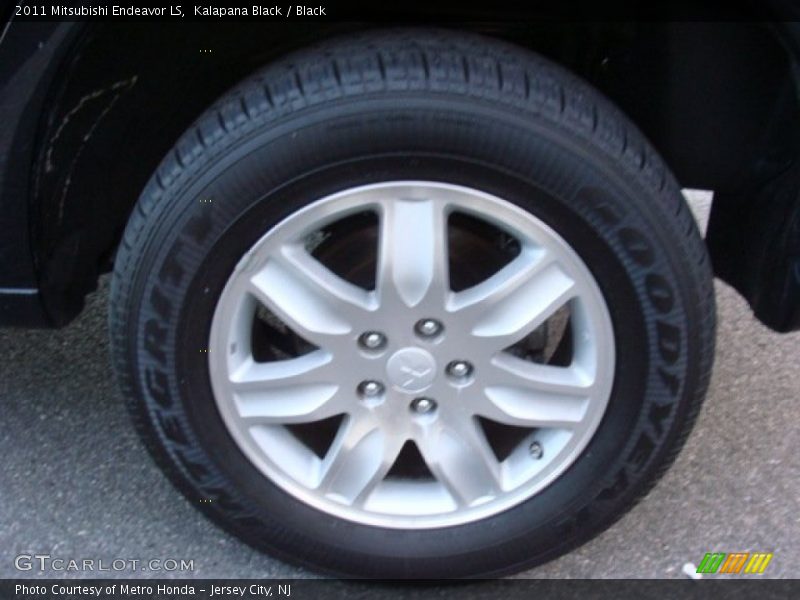Kalapana Black / Black 2011 Mitsubishi Endeavor LS