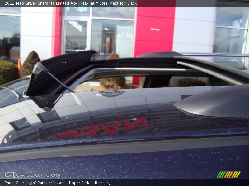 Maximum Steel Metallic / Black 2012 Jeep Grand Cherokee Limited 4x4
