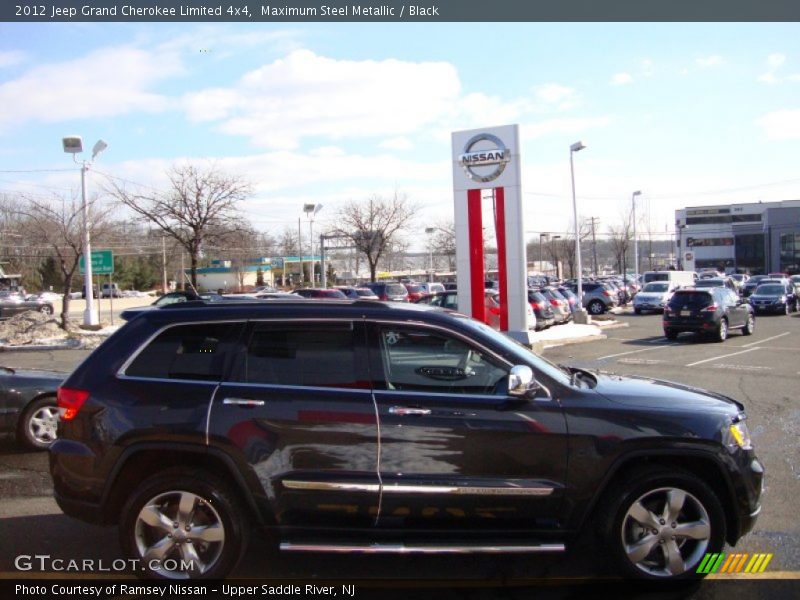 Maximum Steel Metallic / Black 2012 Jeep Grand Cherokee Limited 4x4