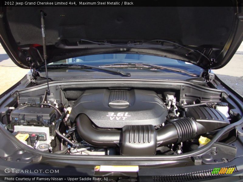 Maximum Steel Metallic / Black 2012 Jeep Grand Cherokee Limited 4x4