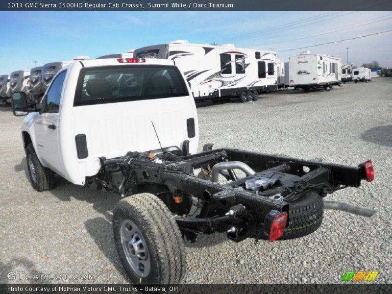  2013 Sierra 2500HD Regular Cab Chassis Summit White
